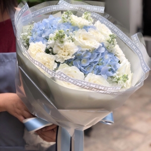 ช่อ M 009 Blue Serenity Bouquet