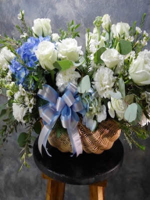 กระเช้า 017 Blue Whisper Garden Basket