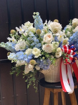 กระเช้า 046 Blue Ivory Serenity Basket