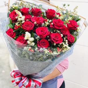 ช่อ L 023 Scarlet Love Affair