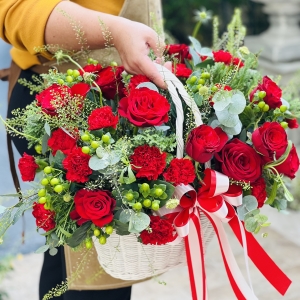 กระเช้า 006 Red Velvet Celebration Basket